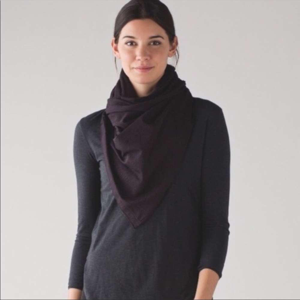 Lululemon Vinyasa Wrap Chale Vinyasa